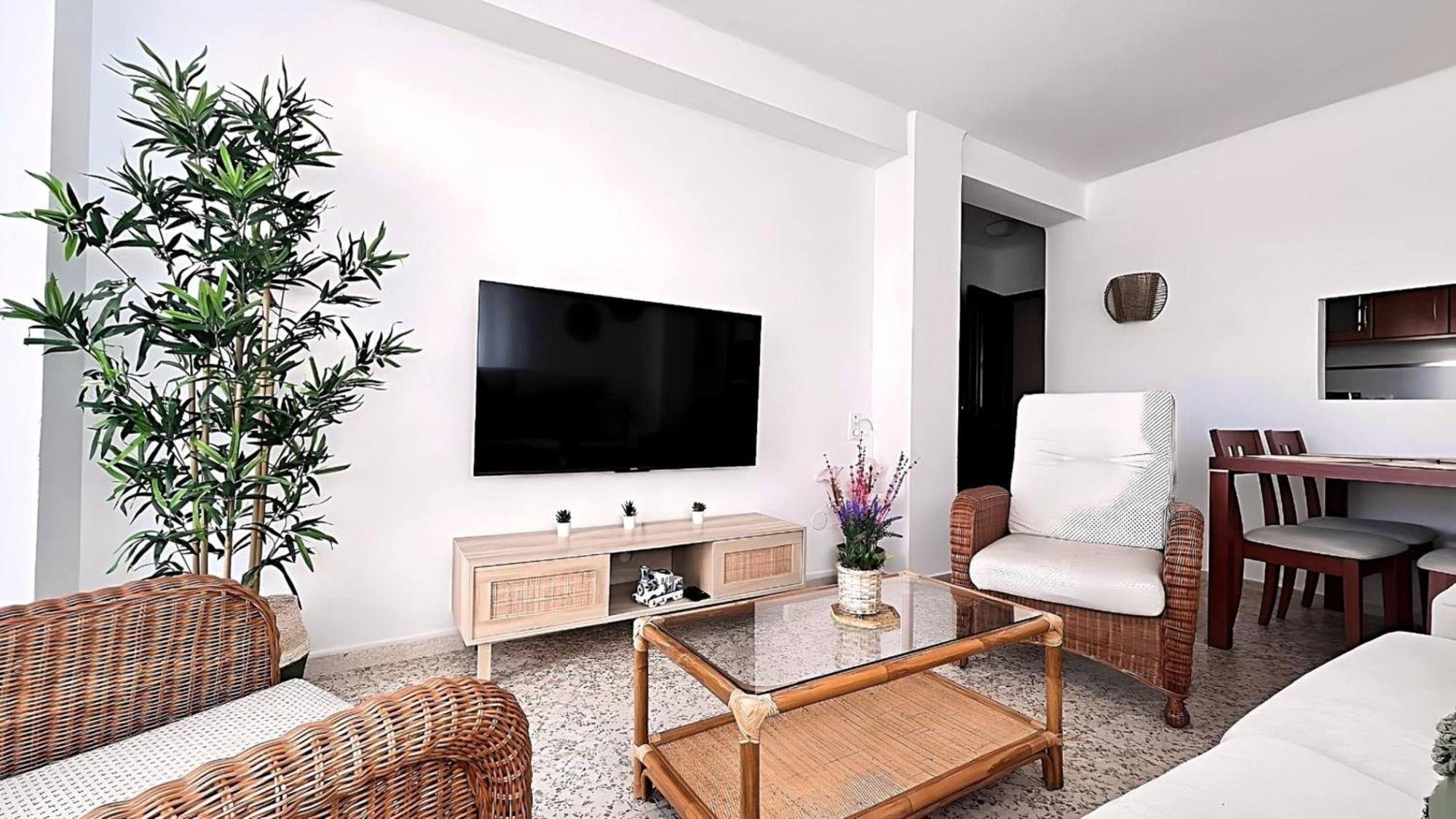 Sweet Olive Apartamento Con Terraza A Pie De Playa Torre Del Mar Bagian luar foto