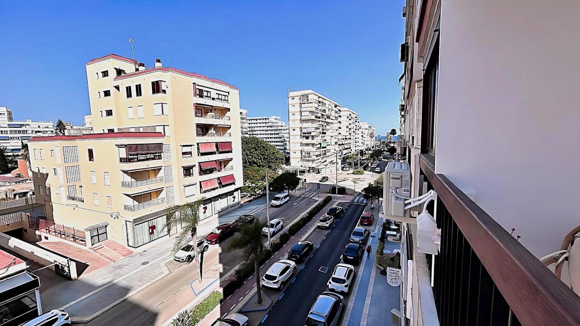 Sweet Olive Apartamento Con Terraza A Pie De Playa Torre Del Mar Bagian luar foto